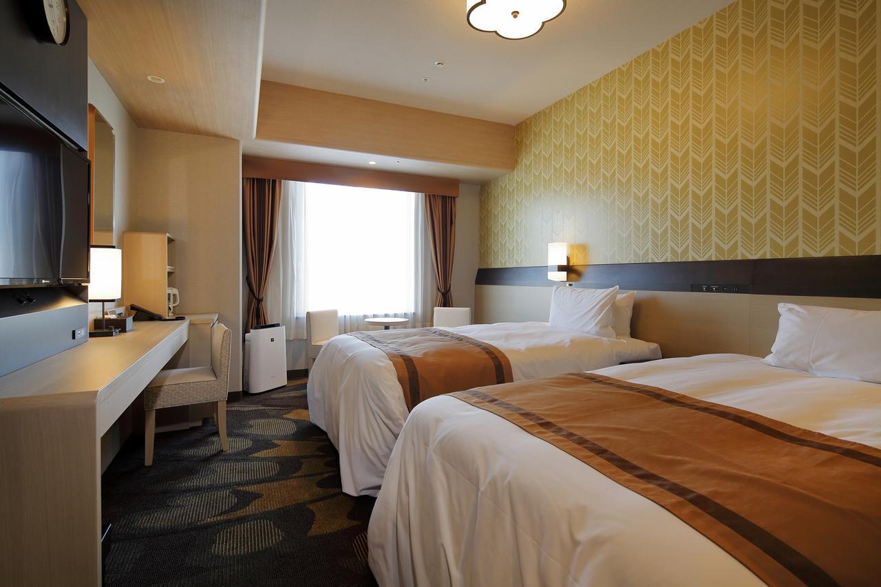 Hotel Monterey Himeji Exteriör bild